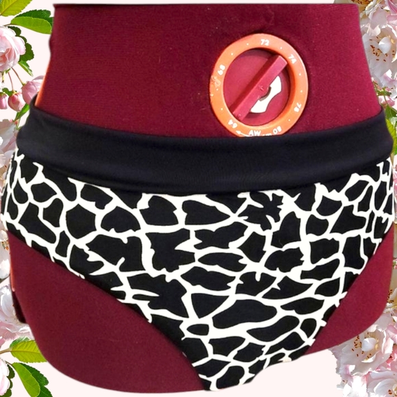 Giraffe Print Bikini Set - Picture 5 of 15